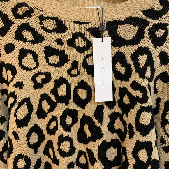 BCBG leopard Coat - Picture 2 of 3
